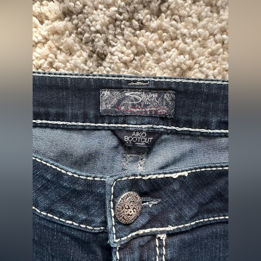 Silver Jeans Akko Bootcut View 4